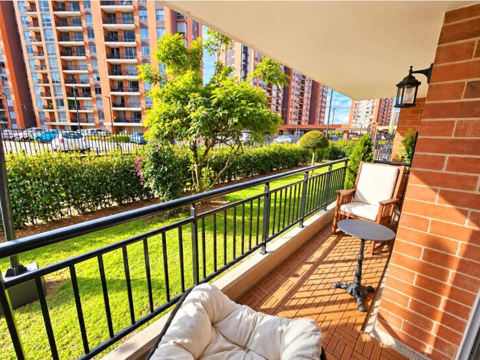 SE VENDE APARTAMENTO EN GRAN GRANADA, ENGATIVA, BOGOTA — foto 2