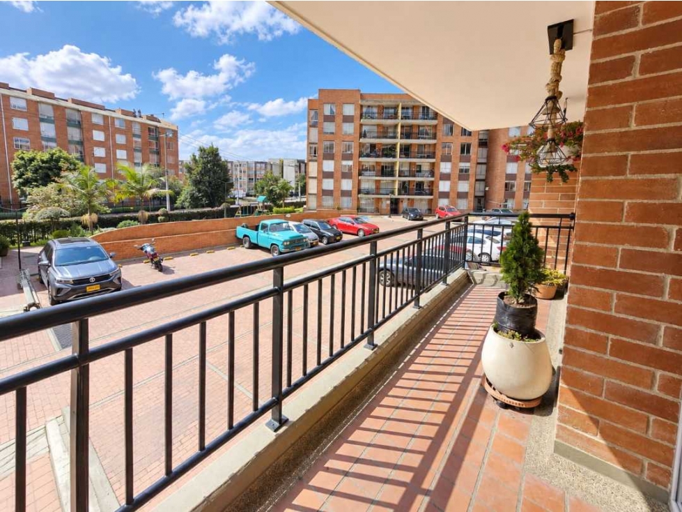 SE VENDE APARTAMENTO EN GRAN GRANADA, ENGATIVA, BOGOTA — foto 3