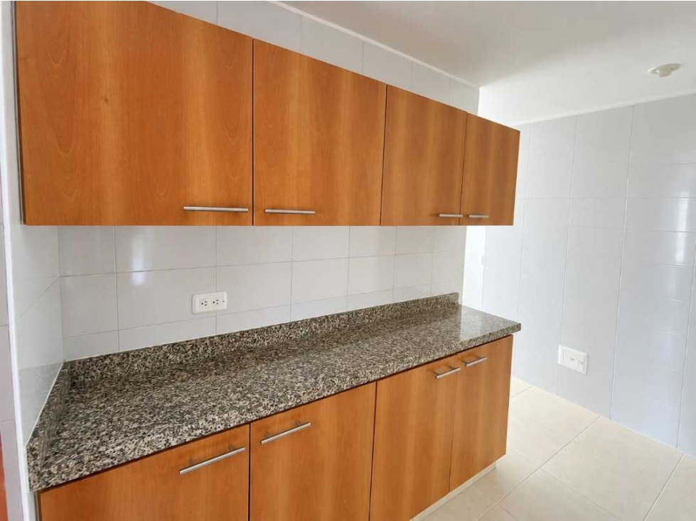 SE VENDE APARTAMENTO EN GRAN GRANADA, ENGATIVA, BOGOTA — foto 4