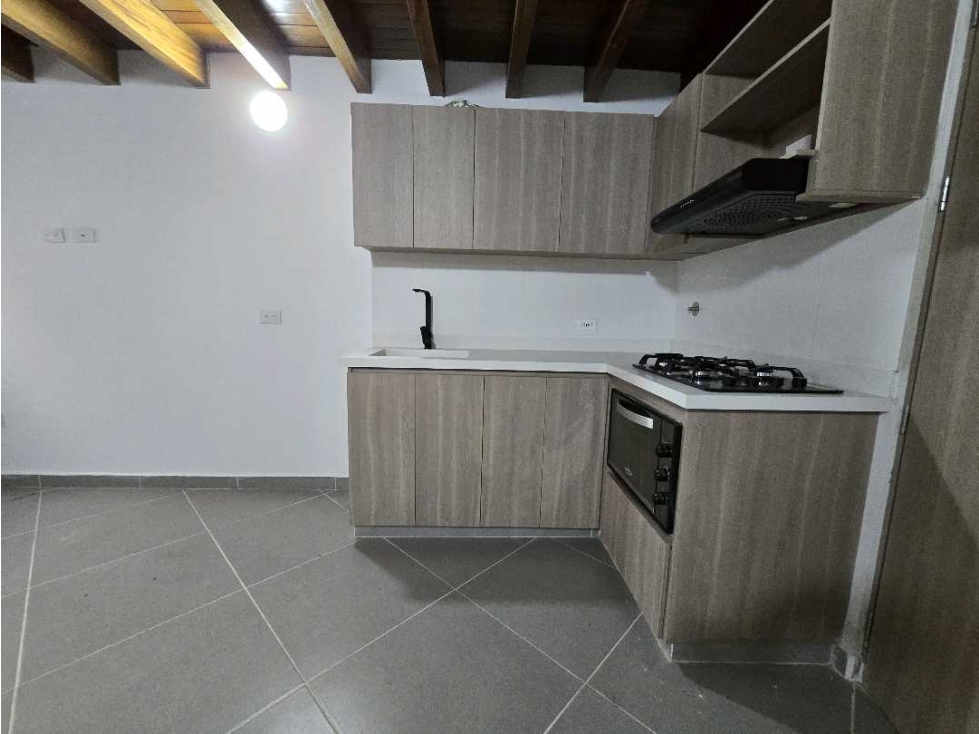 SE VENDE APARTAMENTO EN GUATAPÉ - 3