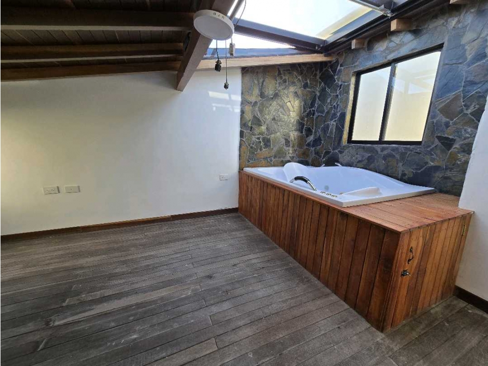 SE VENDE APARTAMENTO EN GUATAPÉ