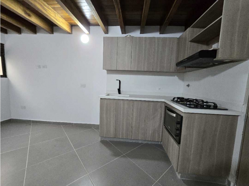SE VENDE APARTAMENTO EN GUATAPÉ - 4