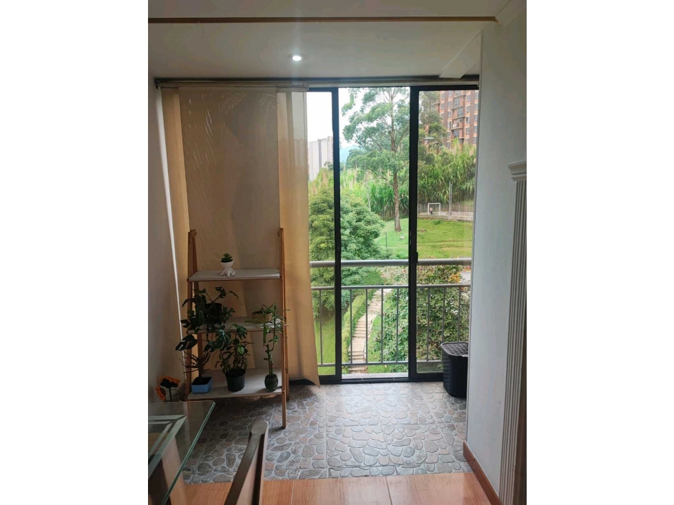 SE VENDE APARTAMENTO EN GUAYABAL LA COLINA.