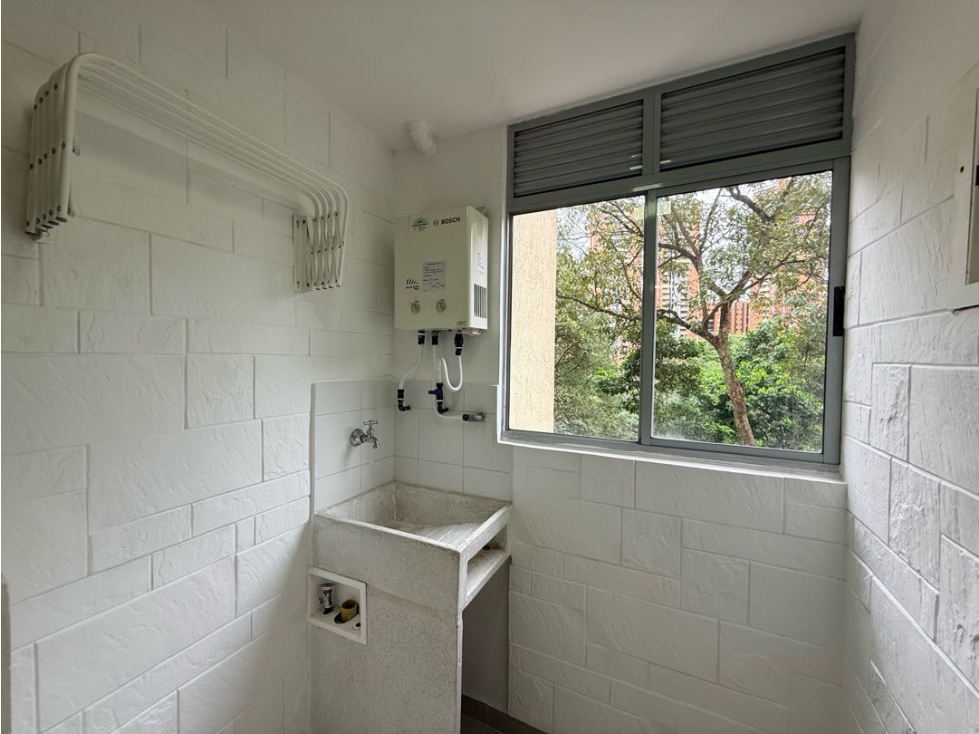 SE VENDE APARTAMENTO EN ITAGÜÍ SECTOR DITAIRES CON PARQUEADERO — foto 2