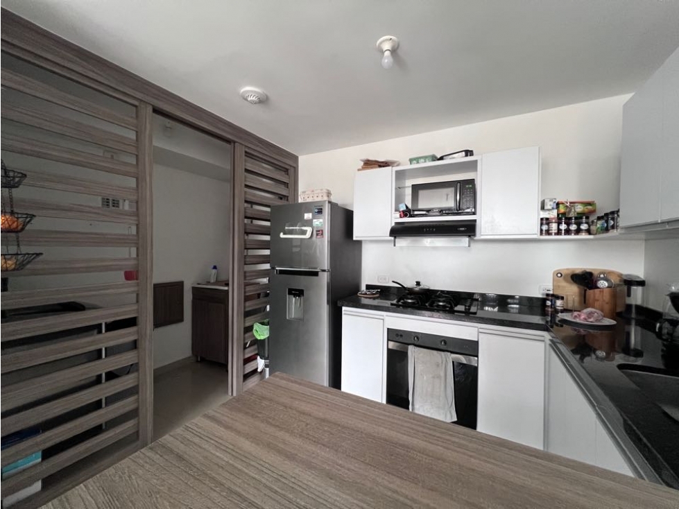 Se VENDE apartamento en la Av Centenario
