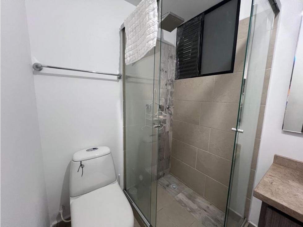 Se VENDE apartamento en la Av Centenario — foto 4