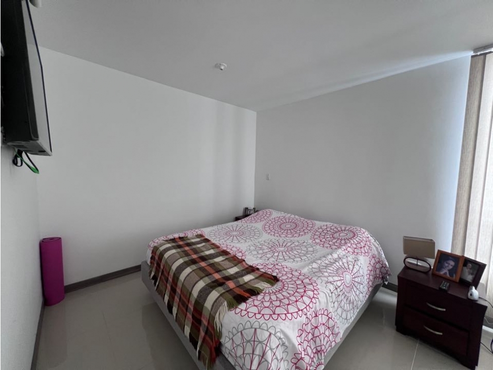 Se VENDE apartamento en la Av Centenario — foto 6