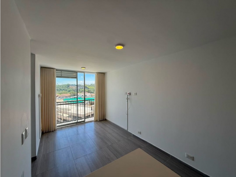 SE ARRIENDA APARTAMENTO EN LA AV CENTENARIO ARMENIA — foto 3