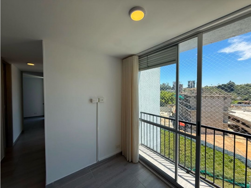 SE ARRIENDA APARTAMENTO EN LA AV CENTENARIO ARMENIA — foto 5