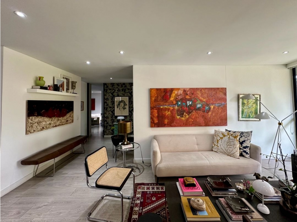 SE VENDE APARTAMENTO EN LOS ROSALES 130M2