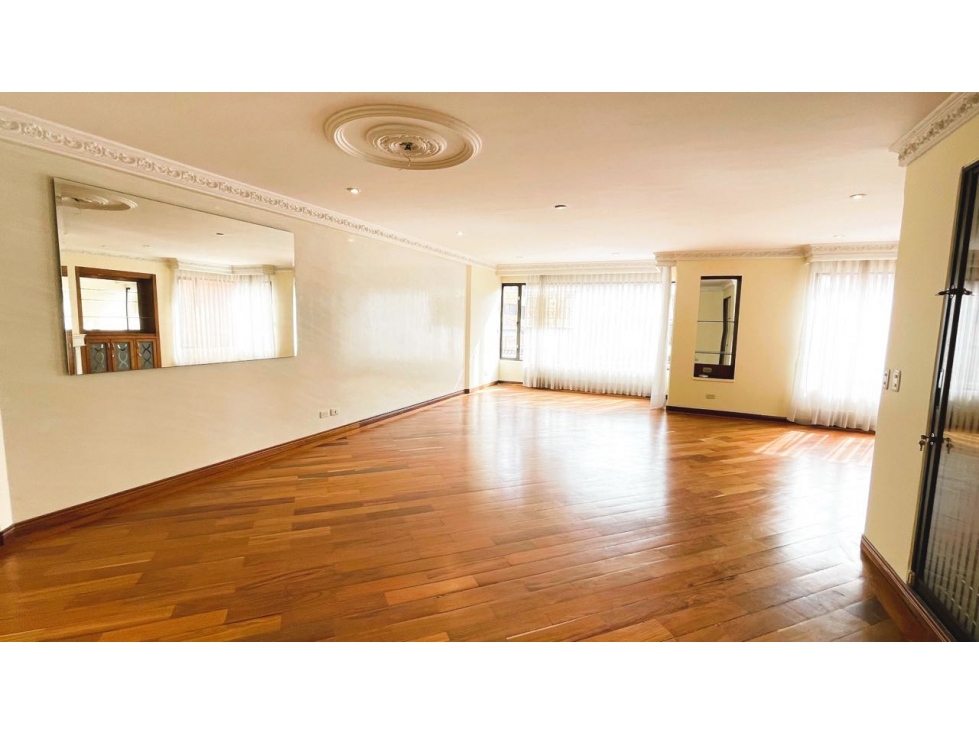 SE VENDE APARTAMENTO CON TERRAZA EN LA CAROLINA.A — foto 2