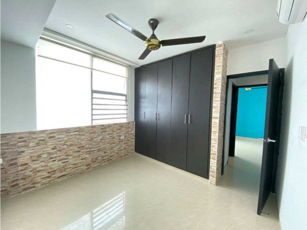 SE VENDE APARTAMENTO EN LA CASTELLANA — foto 3