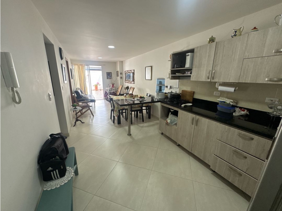 SE VENDE APARTAMENTO EN LA CEJA PRIMER PISO Y TERRAZA PARQUEADERO Y UT — foto 3