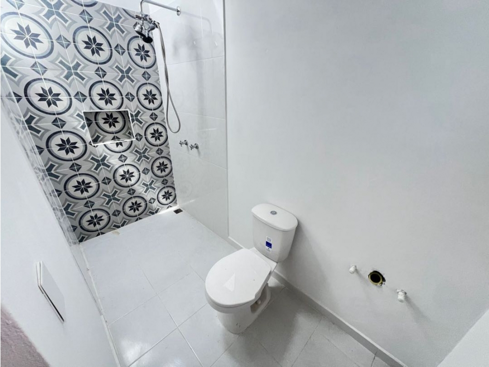 SE VENDE APARTAMENTO EN LA CEJA 3ER PISO CON BALCÓN BARRIO SAN CAYETAN — foto 3