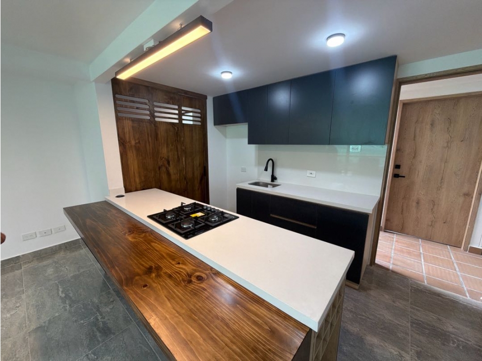 SE VENDE APARTAMENTO EN LA CEJA ALMENDRA VALLÉS 1er piso