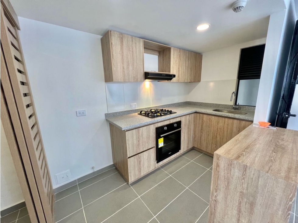 SE VENDE APARTAMENTO EN LA CENTENARIO CERCA AL CENTRO MEDICO ARMENIA
