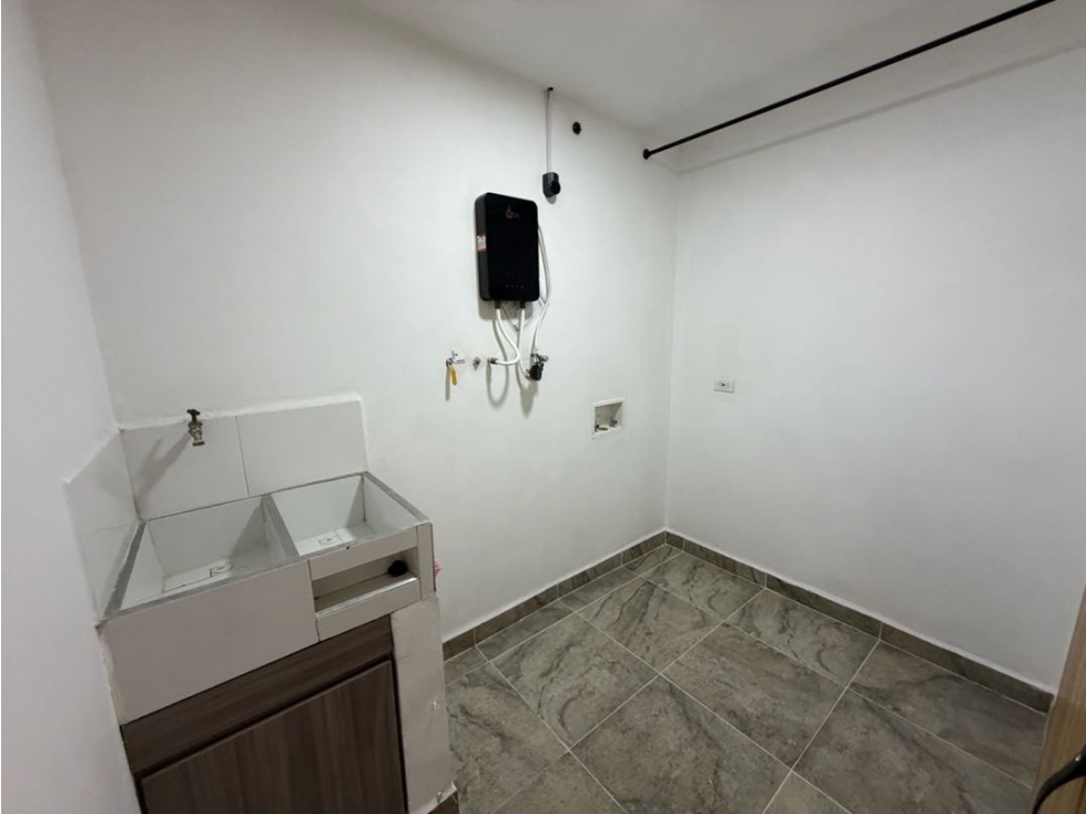 SE VENDE APARTAMENTO EN LA en la ceja, centro, Parqueadero útil — foto 6