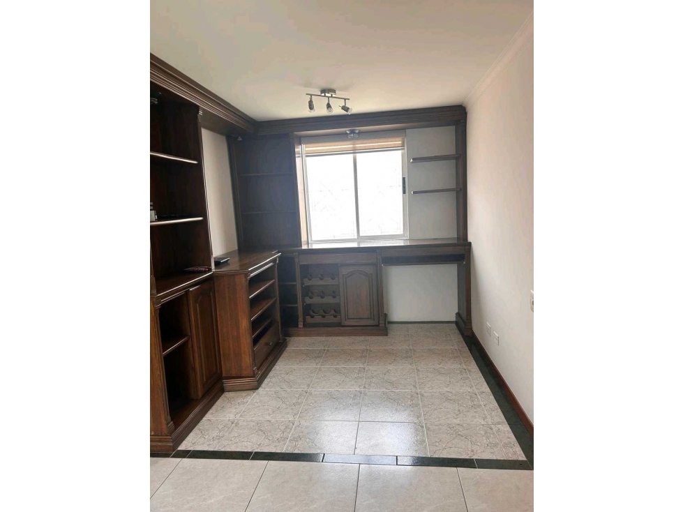SE VENDE APARTAMENTO EN LA LOMA DE LOS BERNAL. — foto 5