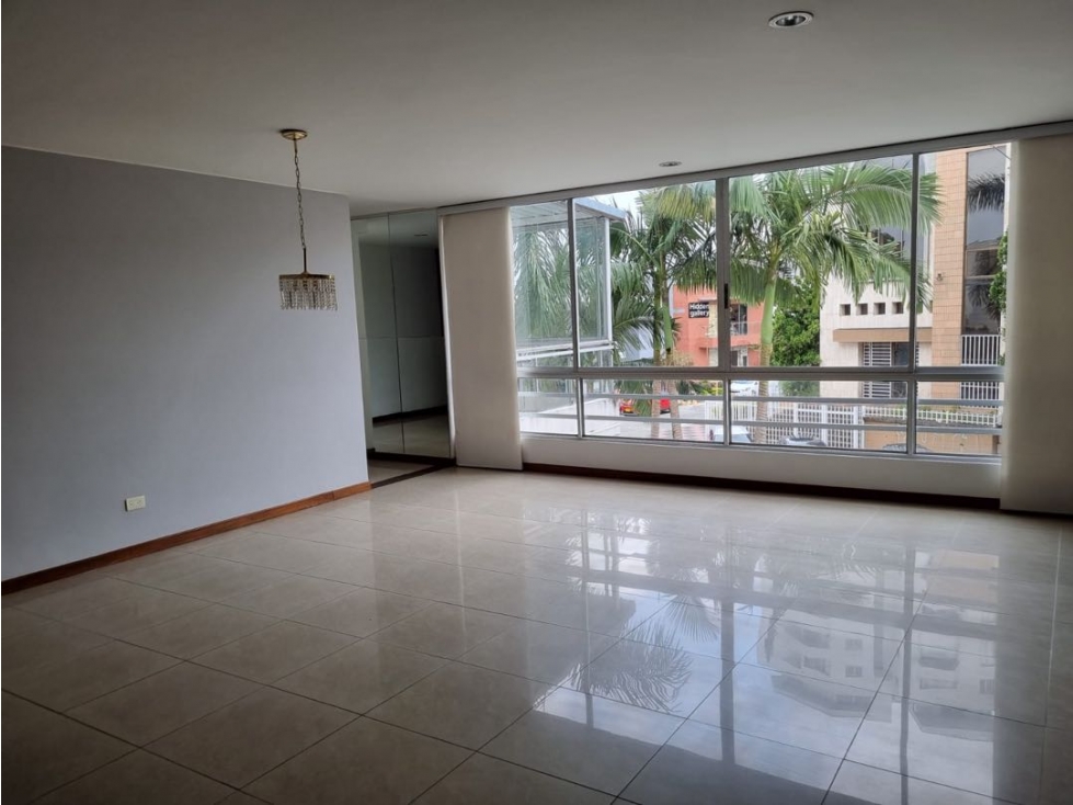 Se vende apartamento en Laureles — foto 2