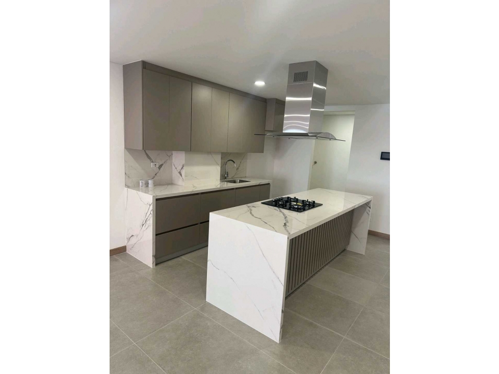 Se vende apartamento en laureles para estrenar