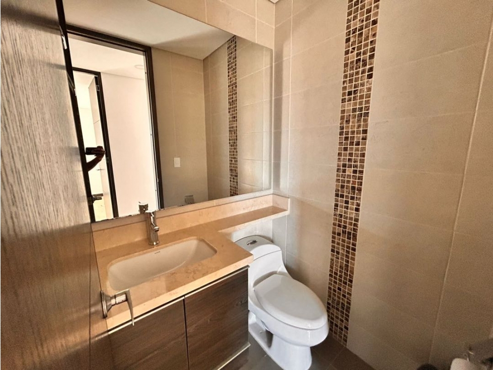 SE VENDE APARTAMENTO EN LAURELES SECTOR SANTA TERESITA — foto 4