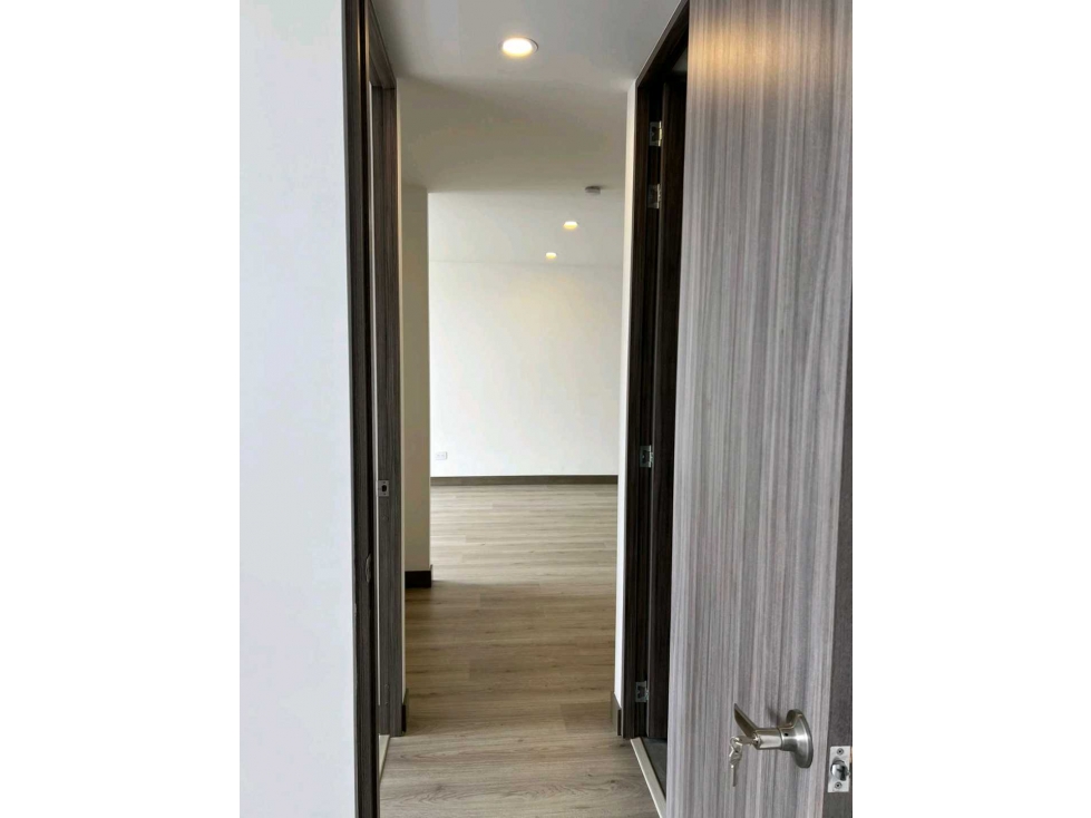 SE VENDE APARTAMENTO EN LOS MARTIRES — foto 6