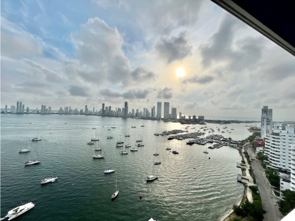 SE ARRIENDA APARTAMENTO AMOBLADO EN MANGA, SOBRE LA BAHIA — foto 3