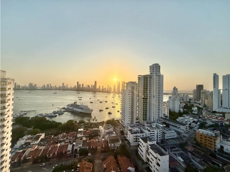 SE VENDE APARTAMENTO EN MANGA, EDIFICIO VISTA BAHIA — foto 2