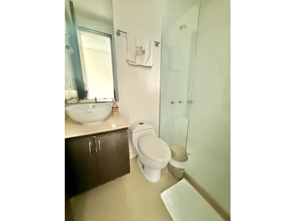 SE VENDE APARTAMENTO EN MANGA, EDIFICIO VISTA BAHIA — foto 6