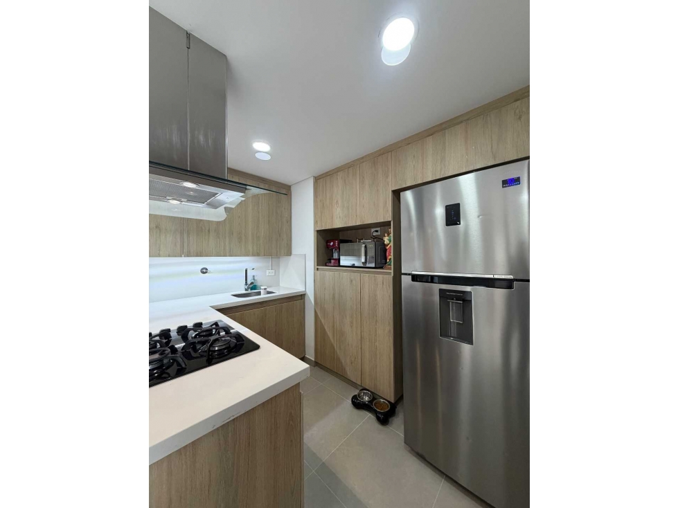 Se vende apartamento en Medellin el poblado — foto 5