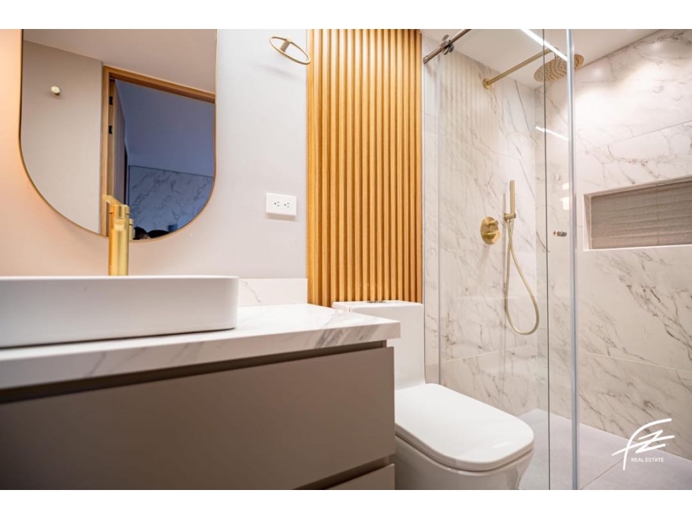 SE VENDE APARTAMENTO EN MILLA DE ORO EL POBLADO MEDELLÍN — foto 4