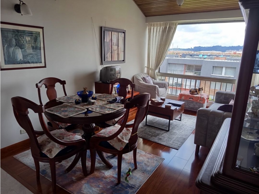 SE VENDE APARTAMENTO EN MIRANDELA.P