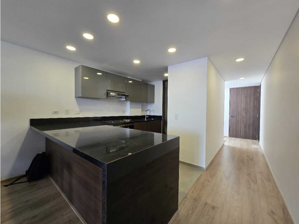 Se Vende Apartamento en Nueva Autopista con Terraza — foto 2