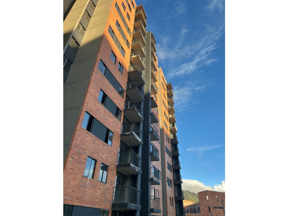 SE VENDE APARTAMENTO EN OBRA GRIS EN EL CARMEN DE VIBORAL, VISTA VERDE