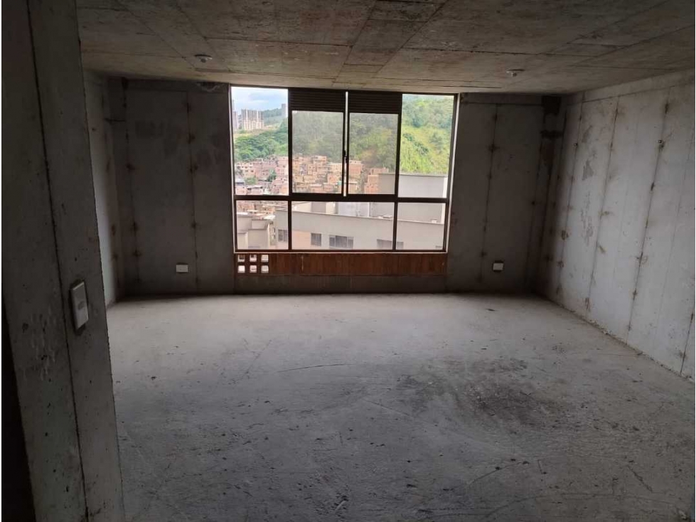 SE VENDE APARTAMENTO EN OBRA GRIS TRAPICHE PISO 21 UNIDAD CERRADA