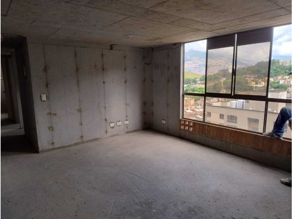 SE VENDE APARTAMENTO EN OBRA GRIS TRAPICHE PISO 21 UNIDAD CERRADA — foto 2