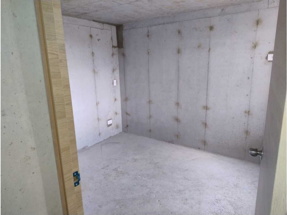 SE VENDE APARTAMENTO EN OBRA GRIS TRAPICHE PISO 21 UNIDAD CERRADA — foto 5