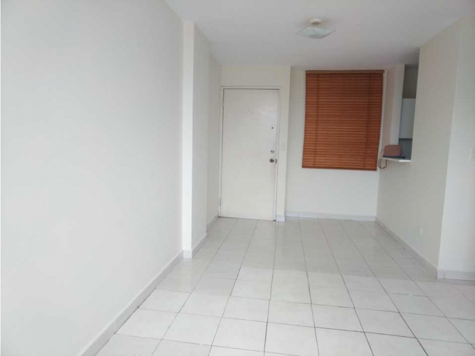 Se Vende Apartamento en Parque Lefevre con Línea Blanca — foto 2