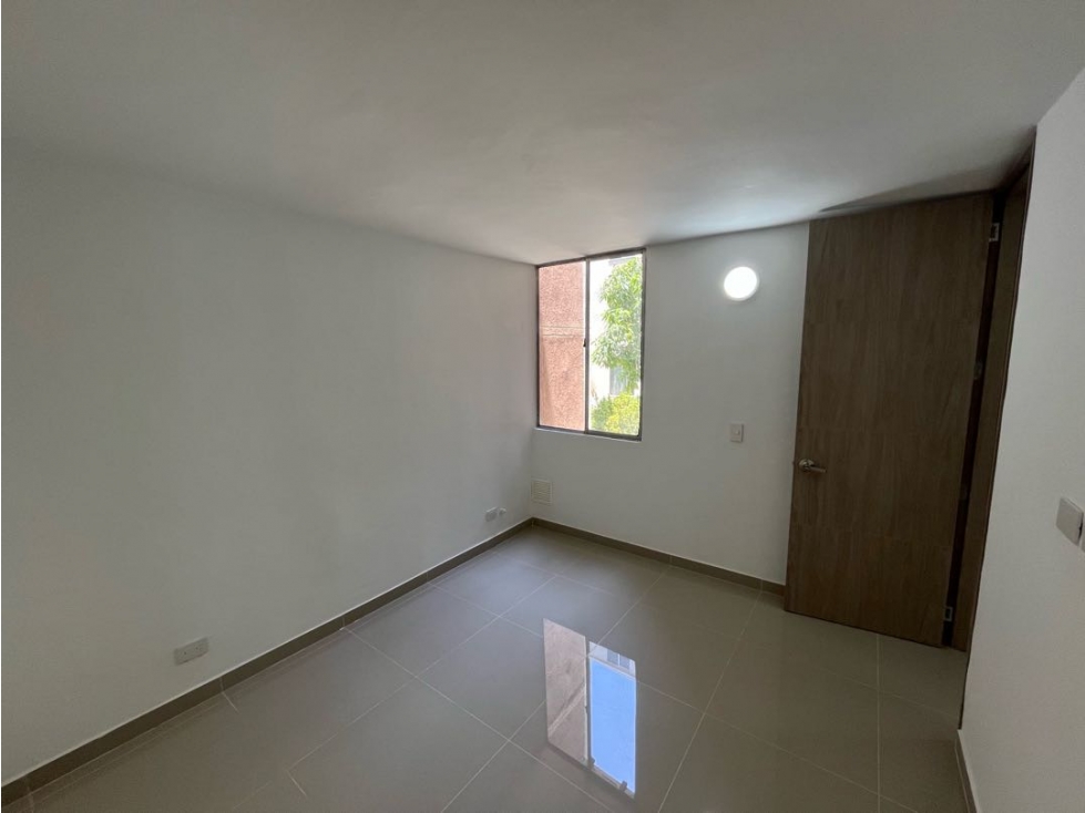 Se vende apartamento en parques de bolivar 2 - 4