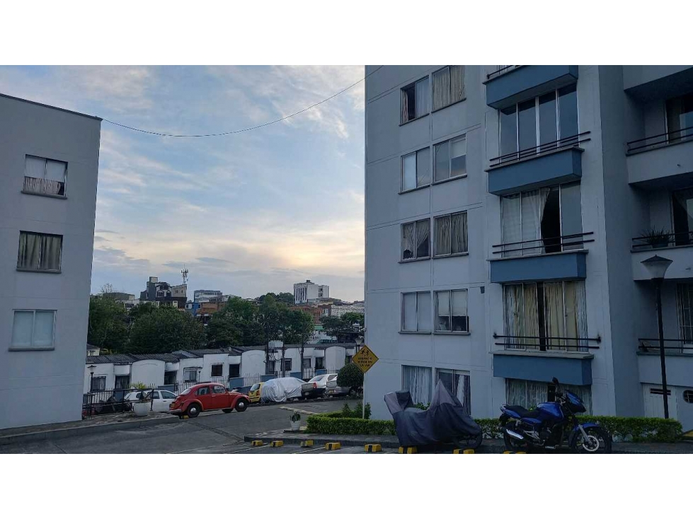 Se VENDE APARTAMENTO en PEREIRA LA LORENA