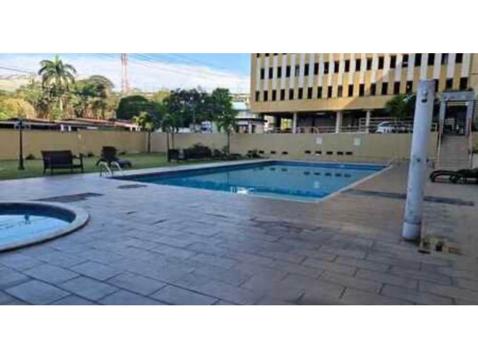SE VENDE APARTAMENTO EN PH 4 ISLAS EN VÍA CINCUENTENARIO $130,000 — foto 3