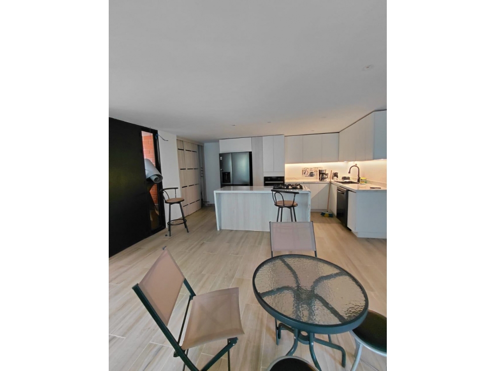SE VENDE APARTAMENTO EN PROVENZA — foto 3