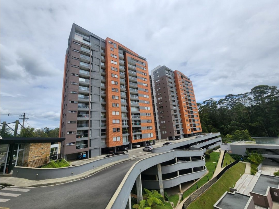 Se vende apartamento en Rionegro sector colegios unidad cerrada