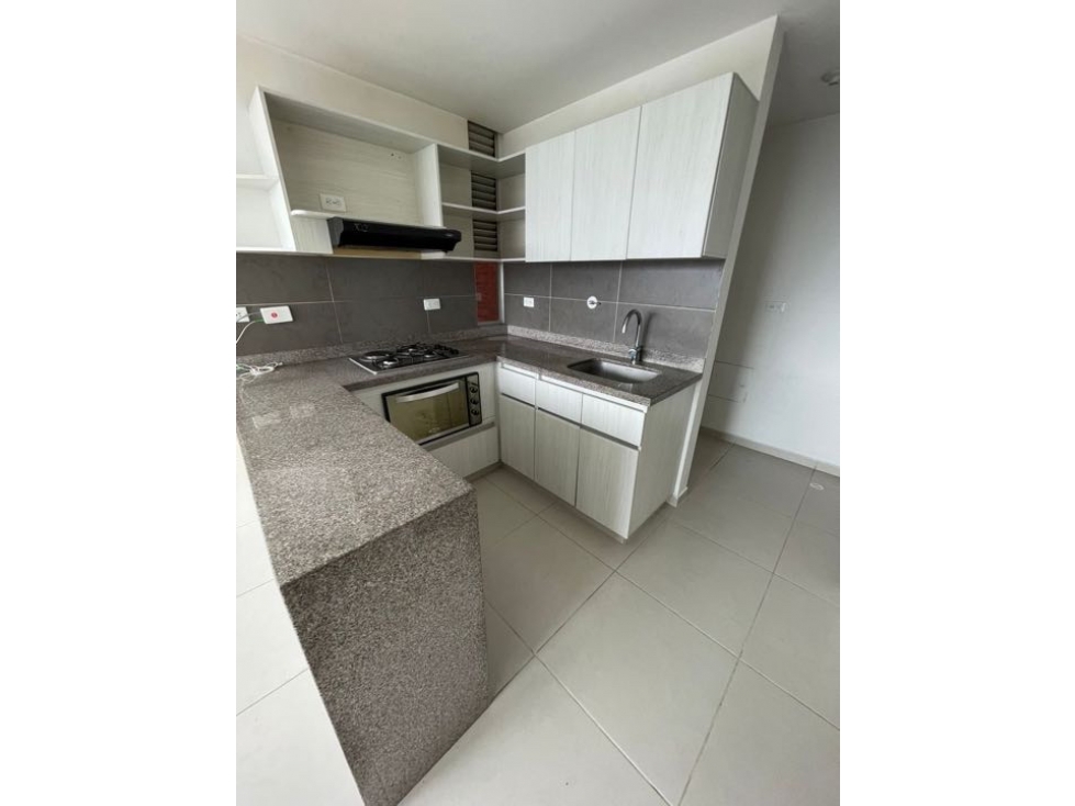 SE VENDE APARTAMENTO EN SABANETA, SECTOR SAN REMO — foto 3