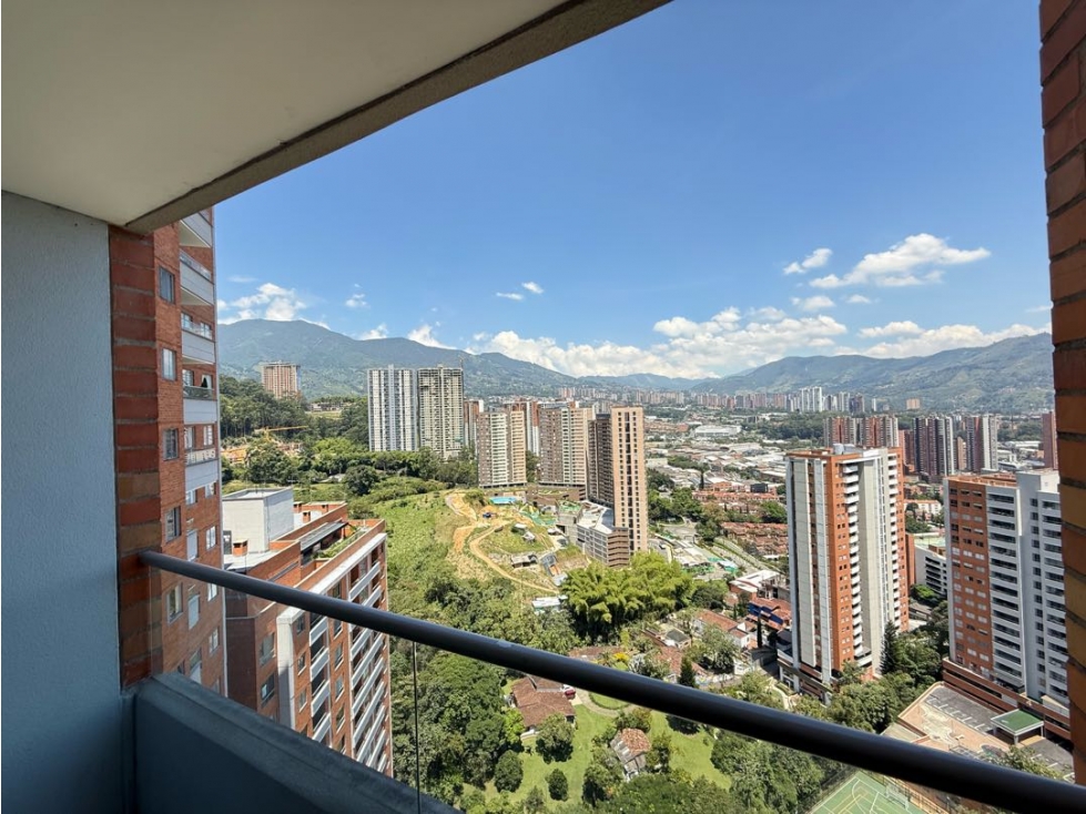 Se vende apartamento en sabaneta unidad muy comercial 72 mt2 — foto 2