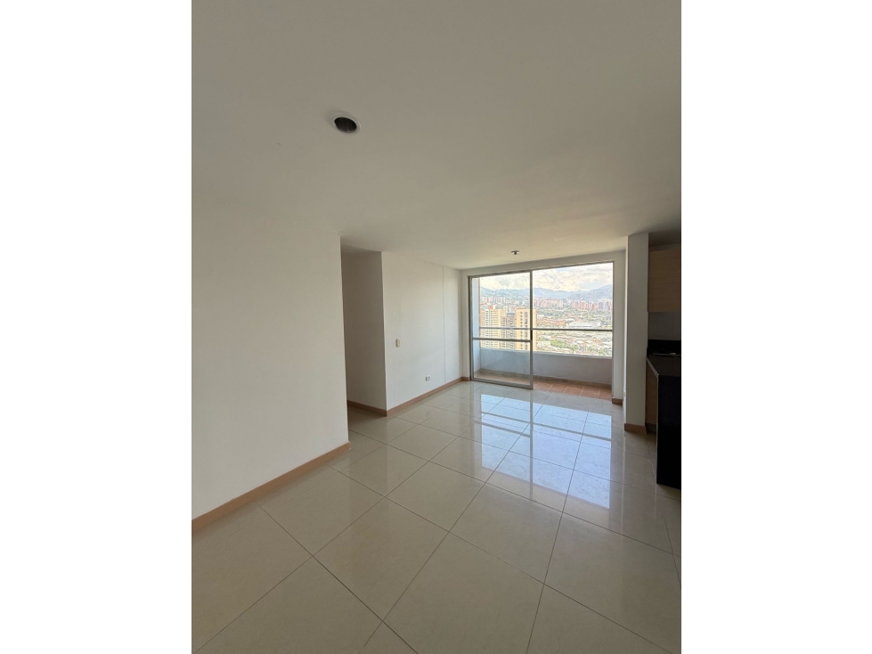 Se vende apartamento en sabaneta unidad muy comercial 72 mt2 — foto 3