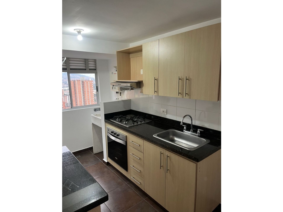 Se vende apartamento en Sabaneta sector aves maria parte baja