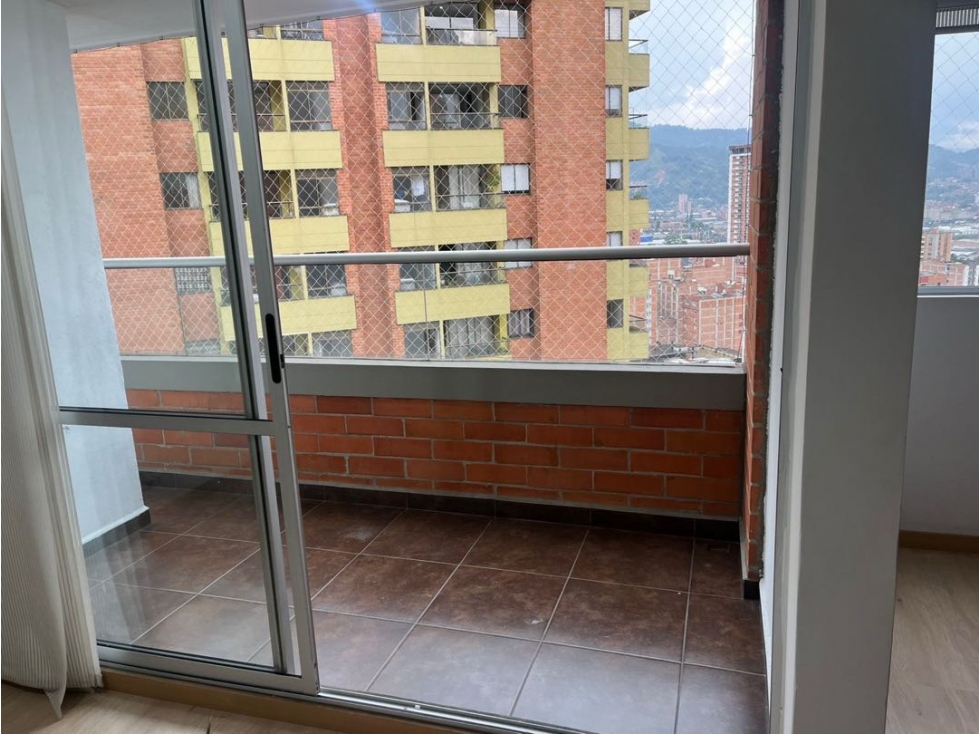 Se vende apartamento en Sabaneta sector aves maria parte baja — foto 4