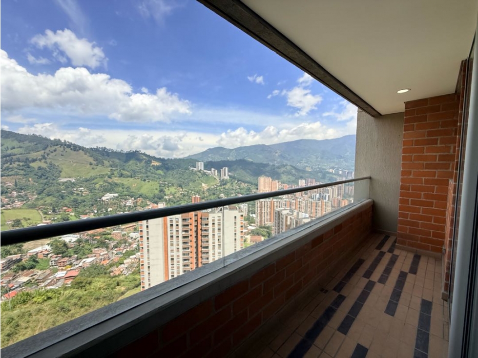 SE VENDE APARTAMENTO EN SABANETA SECTOR LAS LOMITAS - NATURA