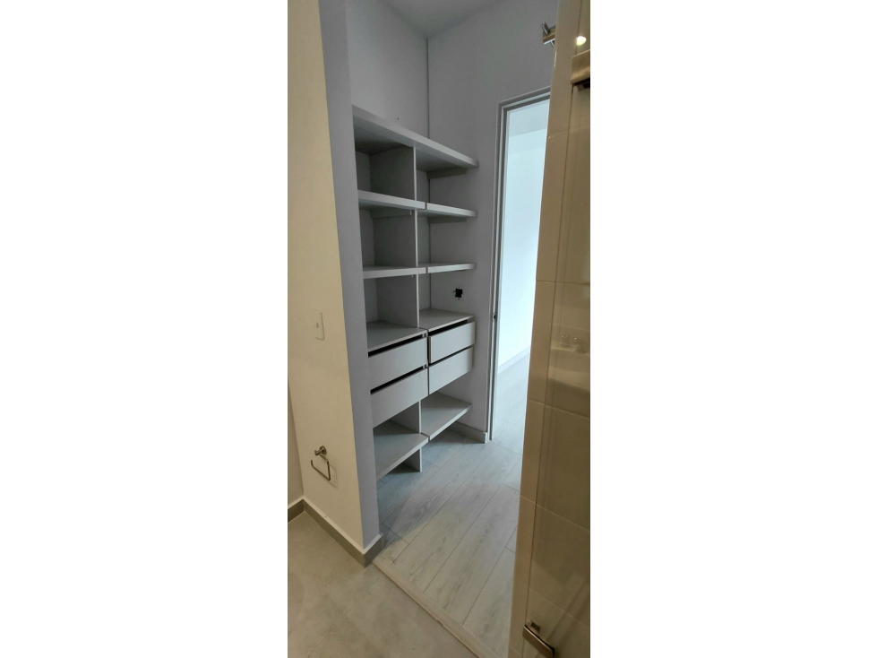 SE VENDE APARTAMENTO EN SABANETA/CESION DE DERECHOS PARA ESTRENAR — foto 2